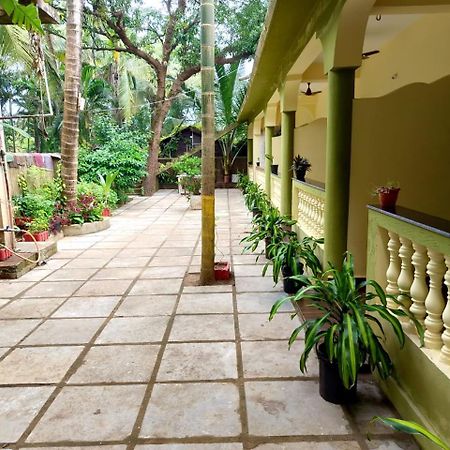 One Love Guest House มอร์จิม ภายนอก รูปภาพ
